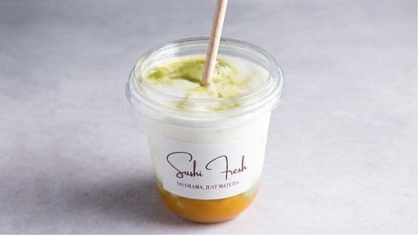 Ice Matcha Mango Latte